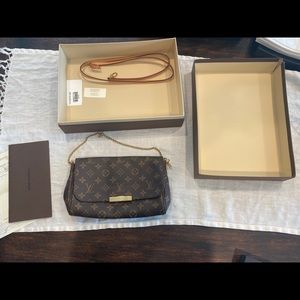 Louis Vuitton Favorite MM
